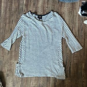 W5 Women's Striped Black and White Top
